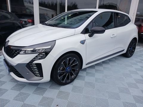 Renault Clio V V 1.0 TCe 90 BVM6 ESPRIT ALPINE GPS 9.3 Cockpit JA17 2025 occasion M&eacute;rignac 33700