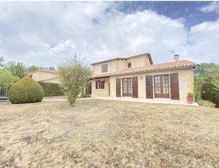  Villa � vendre 8 pi�ces 200 m�