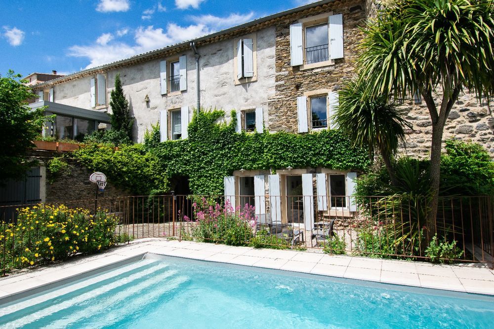 � vendre  Villa P�zenas (34120)