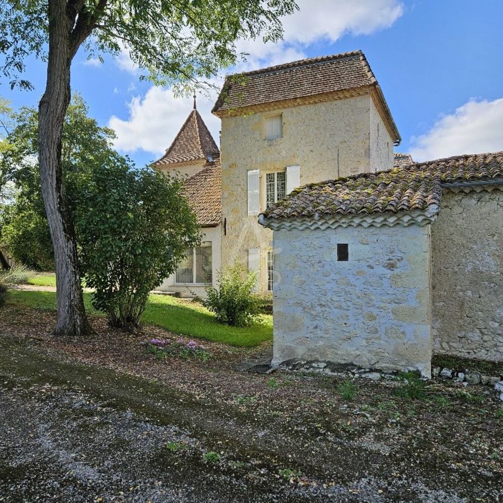 � vendre  Maison Montr�al (32250)