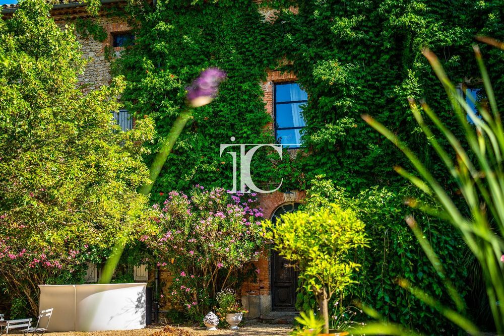 � vendre  Villa Uz�s (30700)