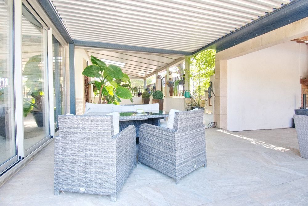 � vendre  Maison M�ze (34140)