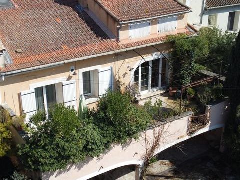   Maison Maison - 6 pi�ce(s) - 171 m�