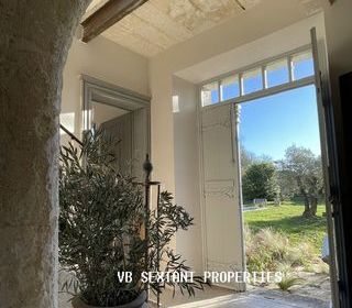  Villa � vendre 15 + pi�ces 550 m�