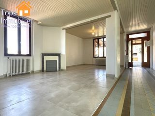  Immeuble � vendre 293 m�