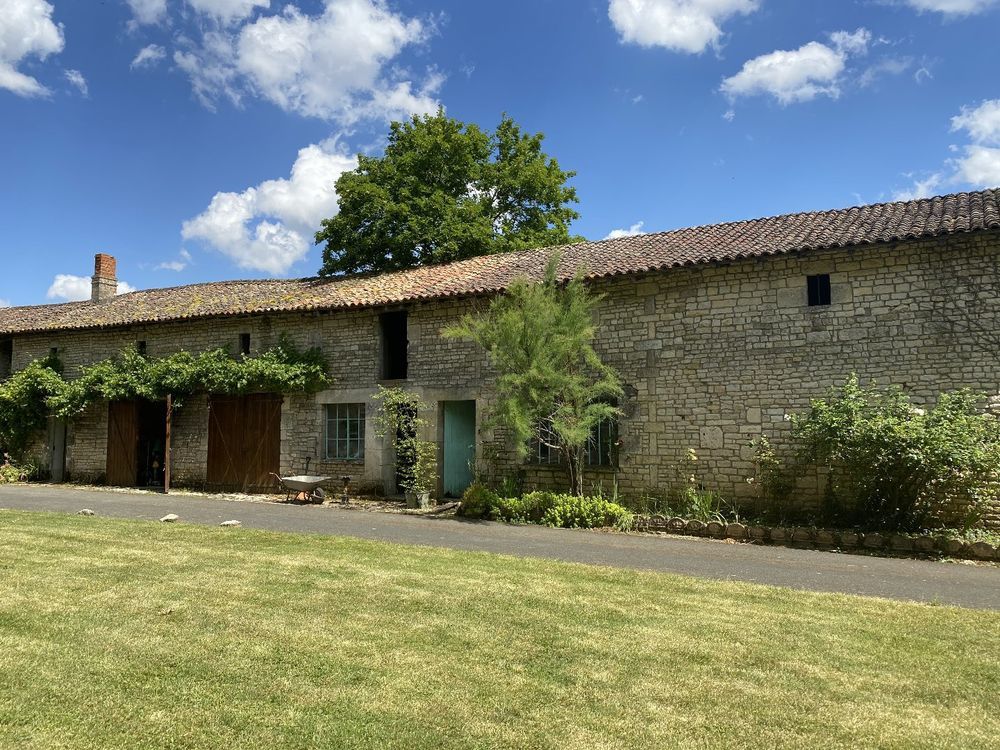 � vendre  Propri�t�/ch�teau Ardilleux (79110)