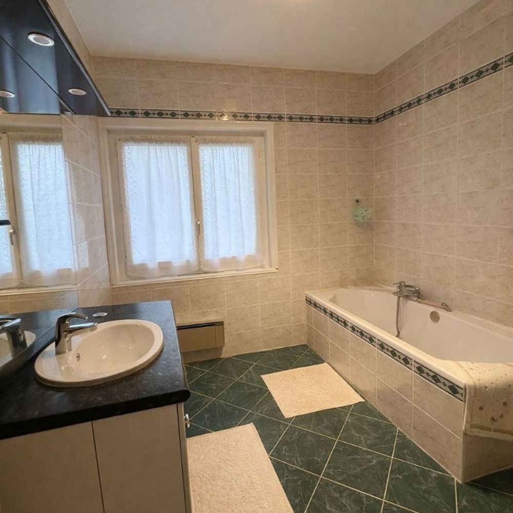 � vendre  Maison Divonne-les-Bains (01220)