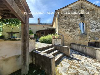  Maison � vendre 15 + pi�ces 320 m�