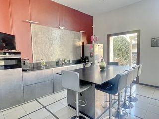  Maison � vendre 6 pi�ces 180 m�