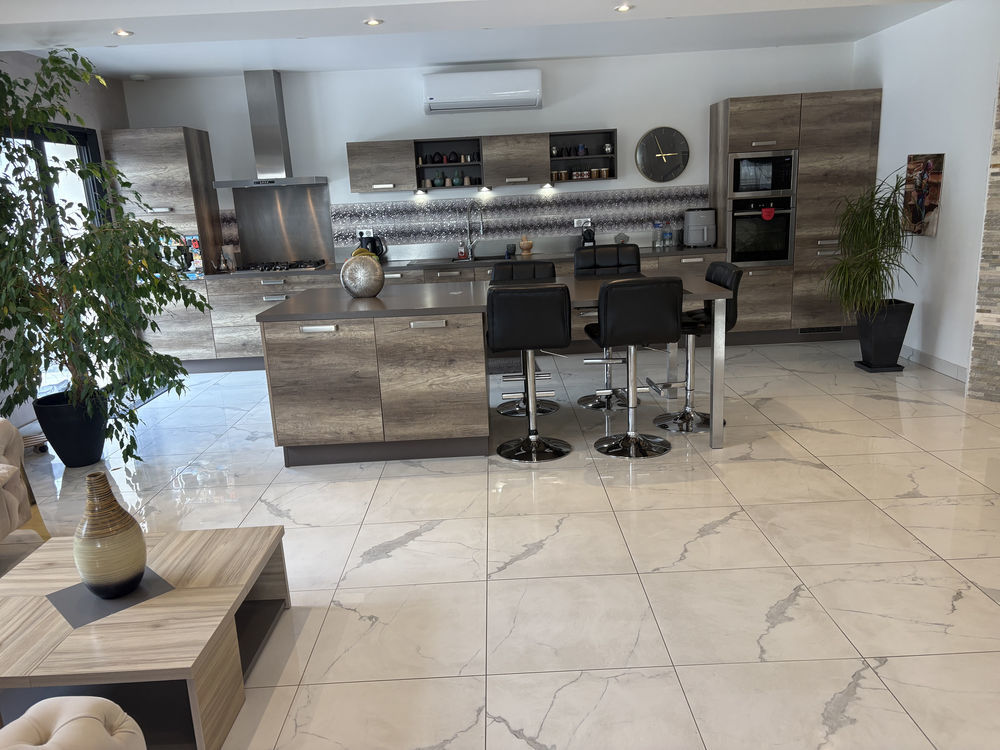 � vendre  Villa Ussac (19270)