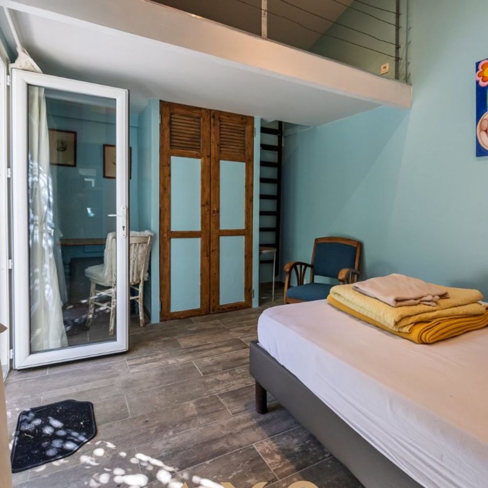 � vendre  Villa Jouques (13490)