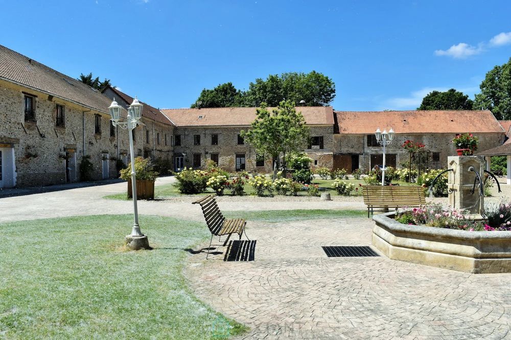 � vendre  Villa Coulommiers (77120)