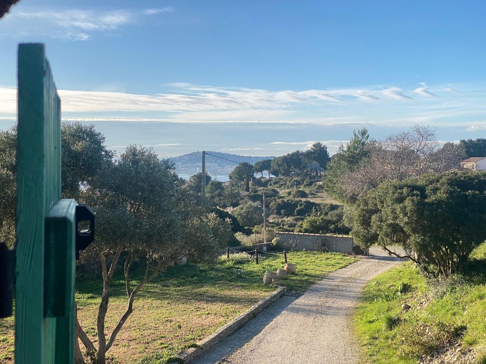 � vendre  Maison M�ze (34140)