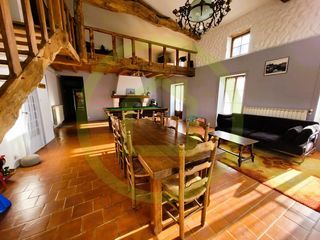  Maison � vendre 8 pi�ces 275 m�