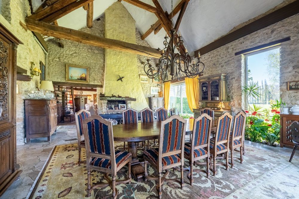 � vendre  Villa Fontainebleau (77300)