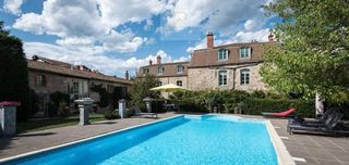  Villa � vendre 15 + pi�ces 933 m�