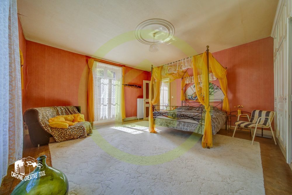 � vendre  Maison Lacroix-sur-Meuse (55300)