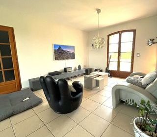  Maison � vendre 6 pi�ces 215 m�