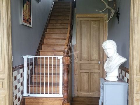   Maison Maison - 6 pi�ce(s) - 158 m�