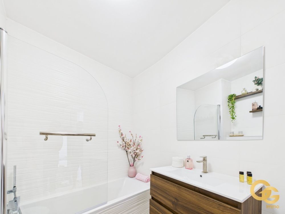 � vendre  Appartement Th�oule-sur-Mer (06590)