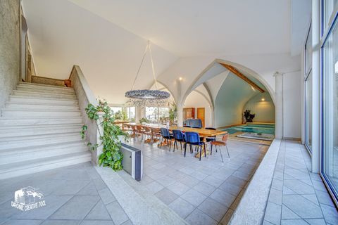   Maison Villa - 10 pi�ce(s) - 650 m�