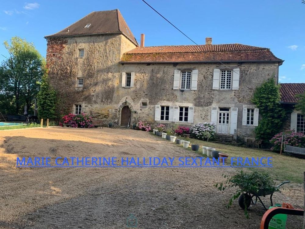 � vendre  Propri�t�/ch�teau Saint-Jory-de-Chalais (24800)