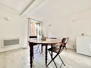  Immeuble � vendre 3 pi�ces 28 m�