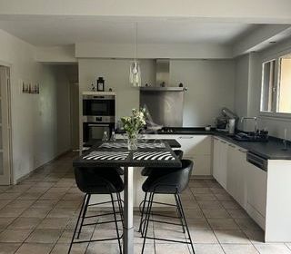  Maison � vendre 8 pi�ces 213 m�
