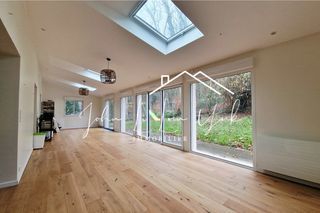  Maison � louer 8 pi�ces 149 m�