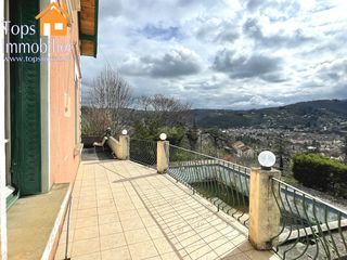  Maison � vendre 4 pi�ces 165 m�