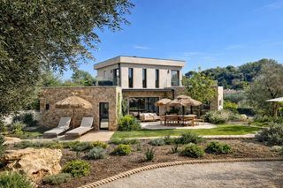  Maison � vendre 5 pi�ces 200 m�