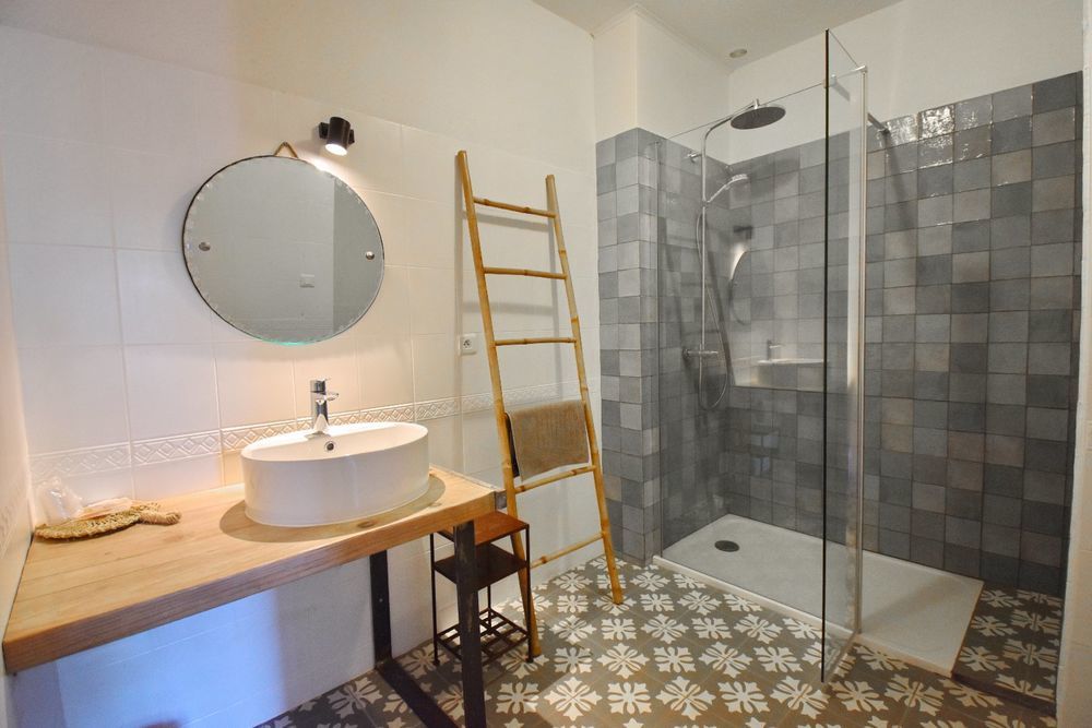 � vendre  Villa Roujan (34320)