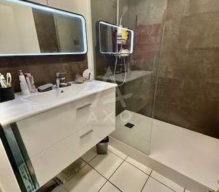  Appartement � vendre 3 pi�ces 79 m�