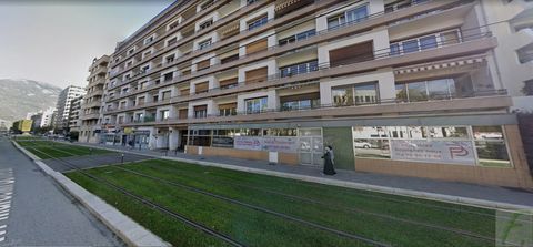 Local commercial 2834 38000 Grenoble