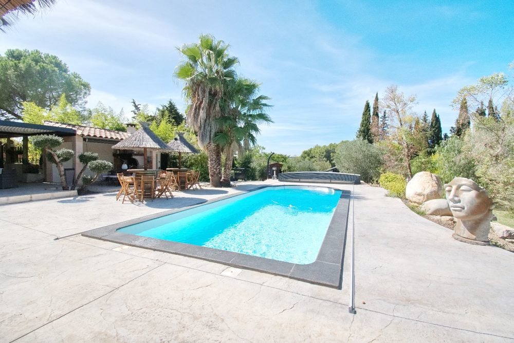 � vendre  Maison M�ze (34140)