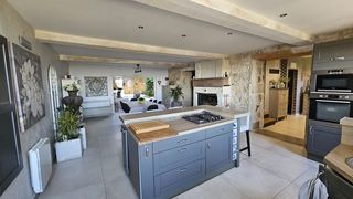  Maison � vendre 6 pi�ces 332 m�