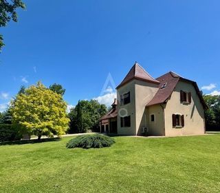  Maison � vendre 6 pi�ces 215 m�