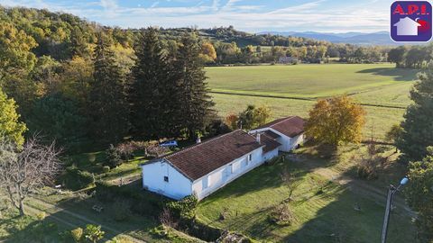   Maison Maison - 7 pi�ce(s) - 230 m�