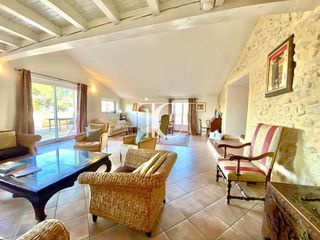  Maison � vendre 8 pi�ces 272 m�