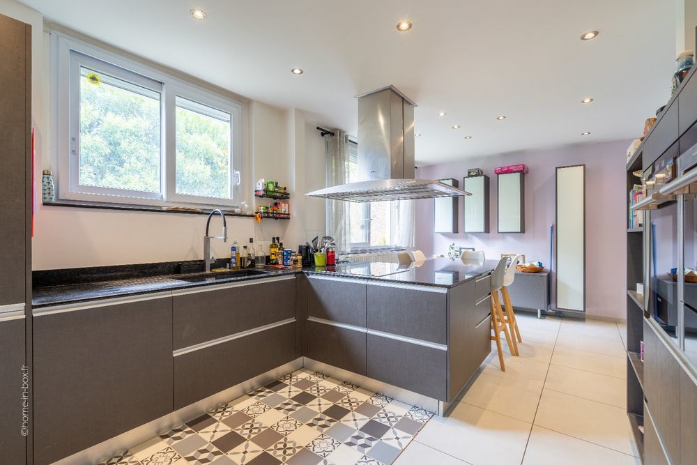 � vendre  Villa Villemomble (93250)