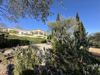  Maison � vendre 6 pi�ces 212 m�