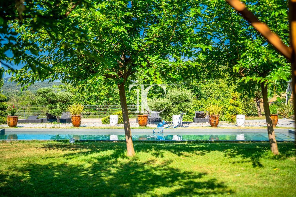 � vendre  Villa Uz�s (30700)