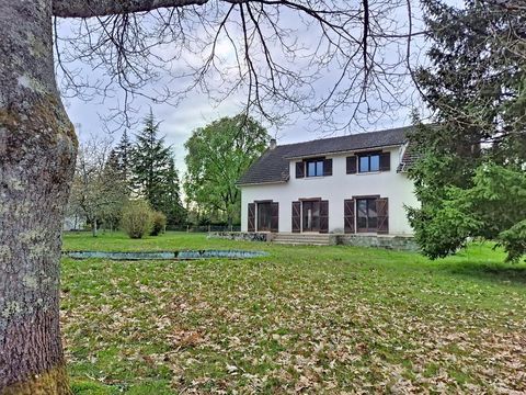   Maison Maison - 9 pi�ce(s) - 201 m�