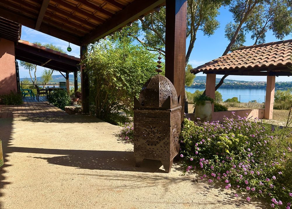 � vendre  Maison M�ze (34140)