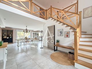  Maison � vendre 8 pi�ces 222 m�