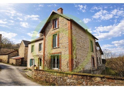   Maison et d�pendances Maison - 8 pi�ce(s) - 160 m�