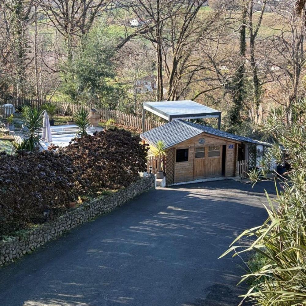 � vendre  Maison Cambo-les-Bains (64250)