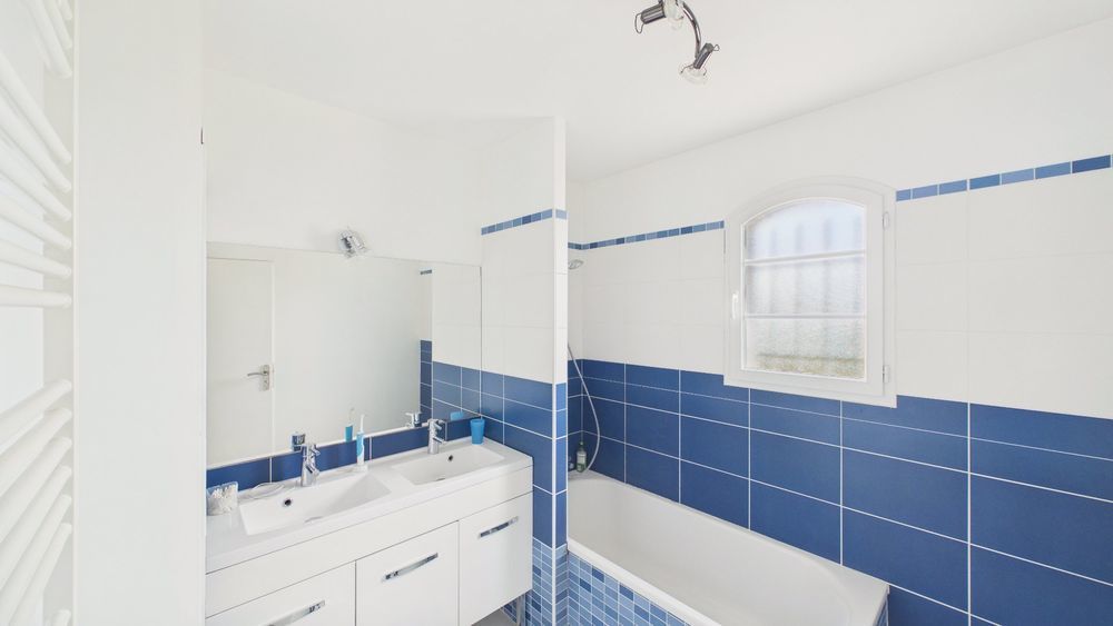 � vendre  Maison Idron (64320)