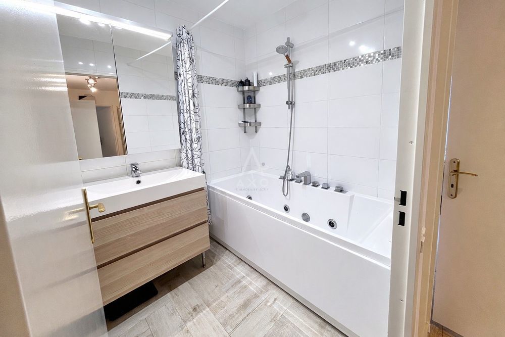 � vendre  Appartement Courbevoie (92400)