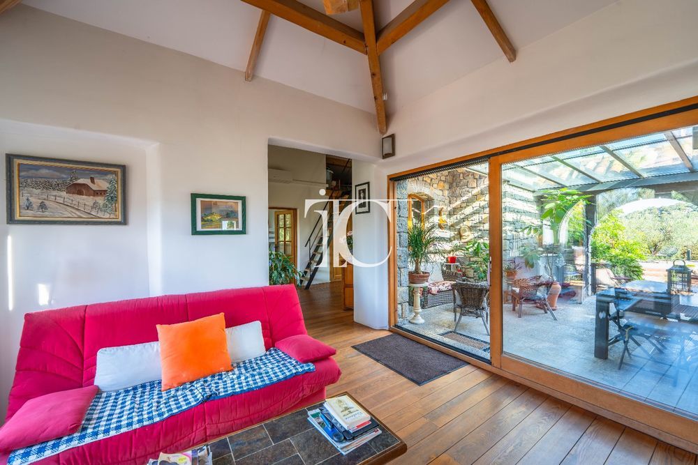 � vendre  Villa Banne (07460)